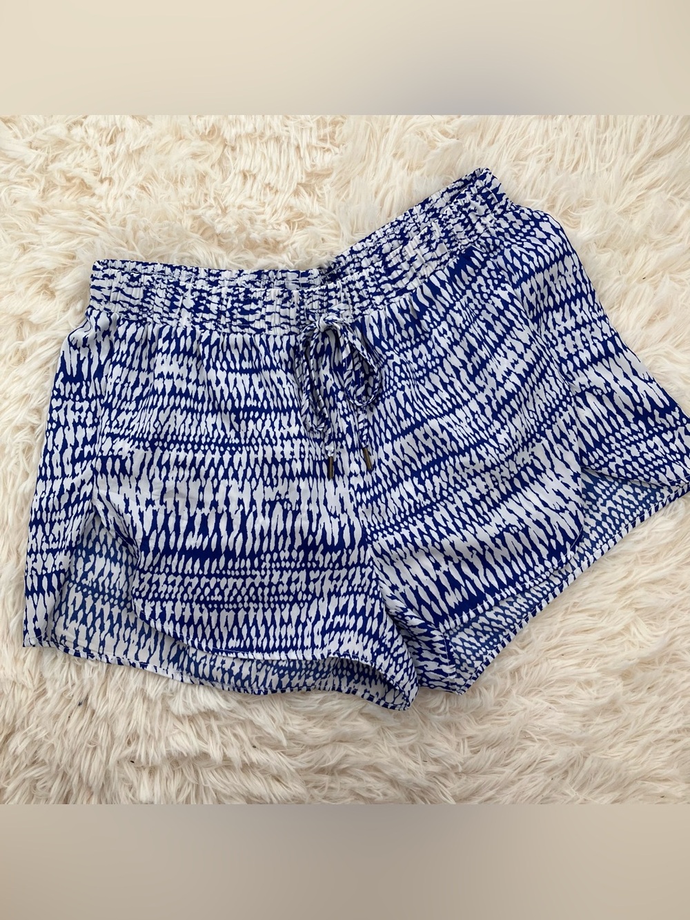 H&M Women’s Patterned Shorts